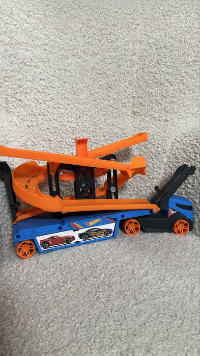 Трек hot wheels як новий!