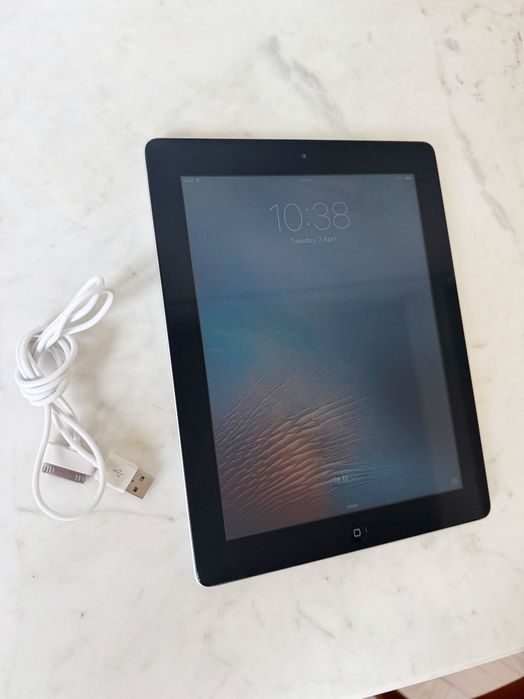 Apple iPad 2 (Wi-Fi)  16GB