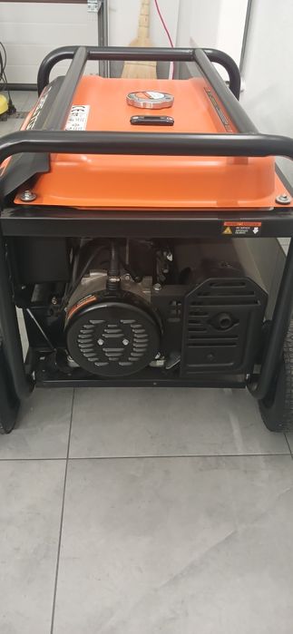 Генератор  Genergy Turbo 7000E