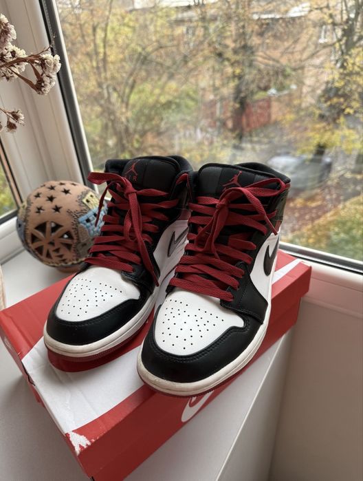 Кросівки Nike Air JORDAN 1 retro HIGH