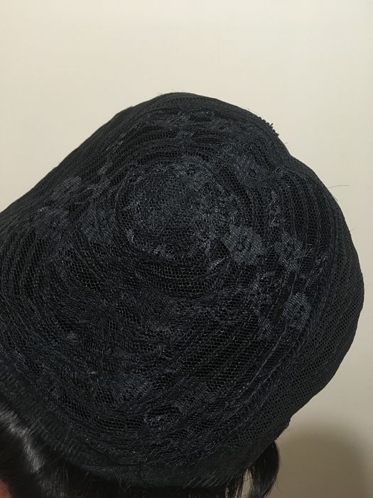 Парик из натуральных волос.