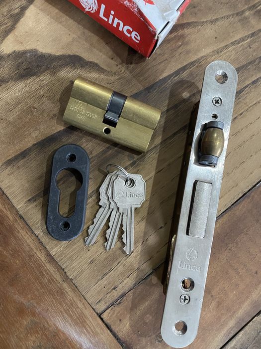 Fechaduras corta fogo c/cilindro