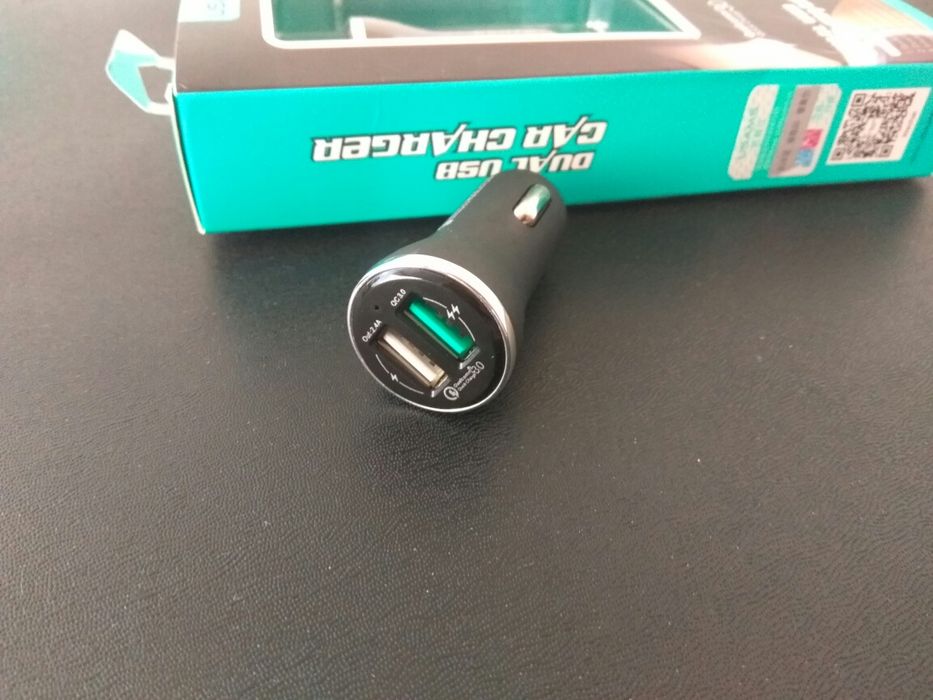 Автомобильное зарядное для смартфонов, планшетов