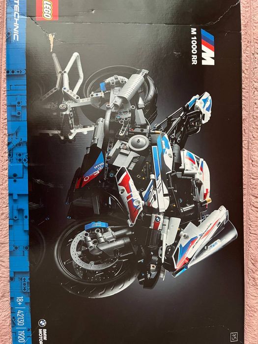 Продам коструктор Лего