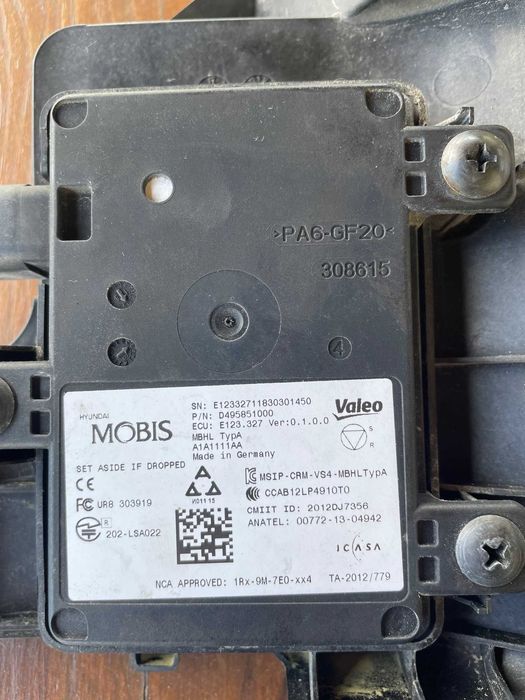 Датчик слепых зон Hyundai/Kia A1A1111AA левый D495851000 + кронштейн