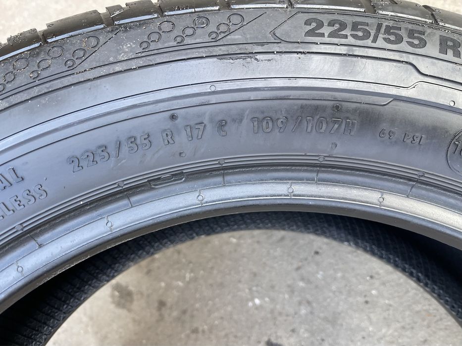 Шины 225/55/17C Continental ContiVanContact 4шт лето