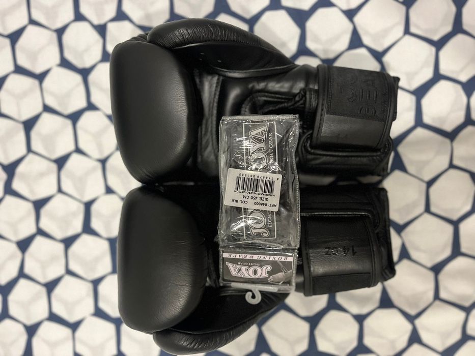 Luvas de Kickboxing Joya Strike - Preto + Joya Velcro Boxing Band