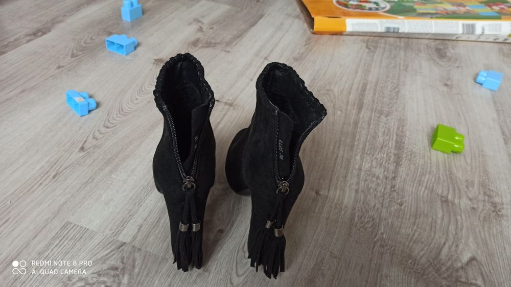 Botki zamszowe nowe