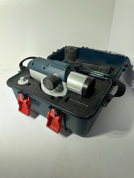 Оптичний нівелір Bosch gol 26 g professional в кейсі