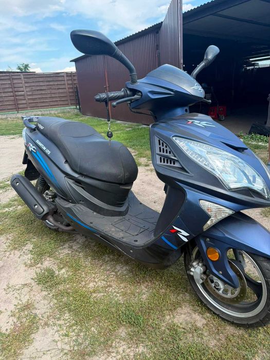 Skuter Zipp Quantum 125 RC