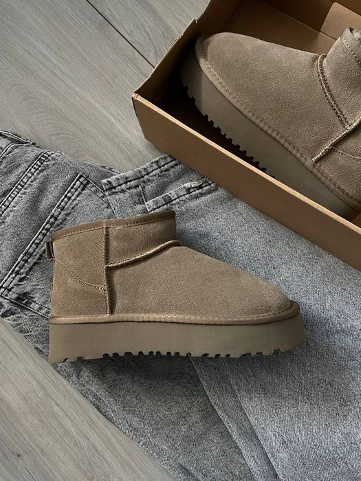 UGG Classic Ultra Mini Platform у кольорі Khaki Угги на платформі 3см.