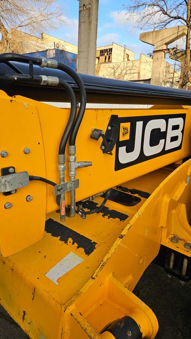 Продам навантажувач телескопічний  JCB 540-140 2018 року