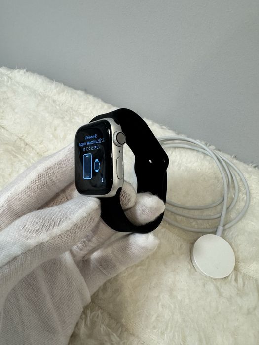 Apple watch 4 40mm Silver акумулятор 100%