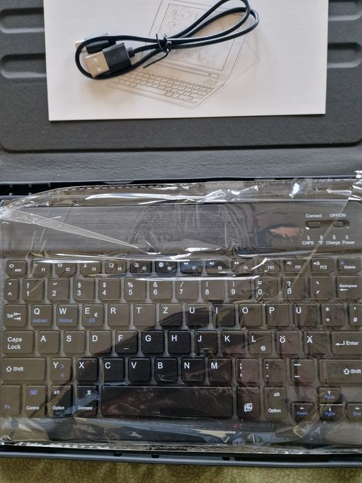 Etui z klawiaturą