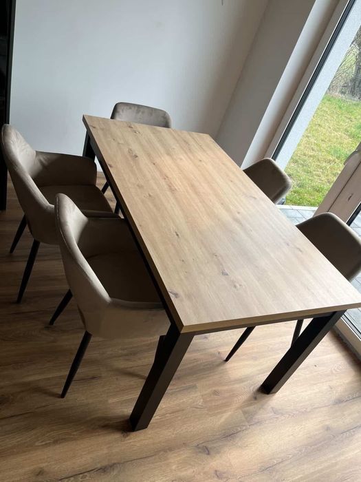 Sprzedam nowy stół