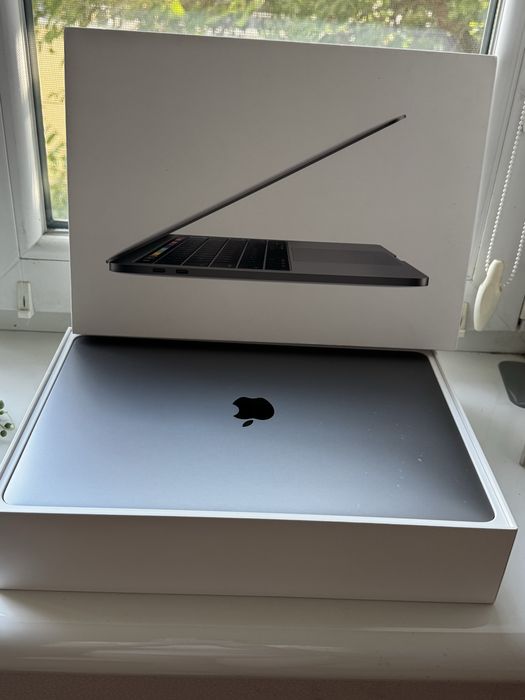 macbook pro 2020 - купить ноутбуки - Цена на OLX.ua