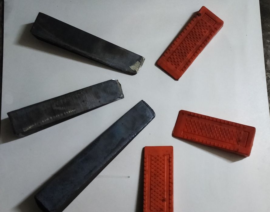 Kliny do drewna stalowe i plastikowe cedrus