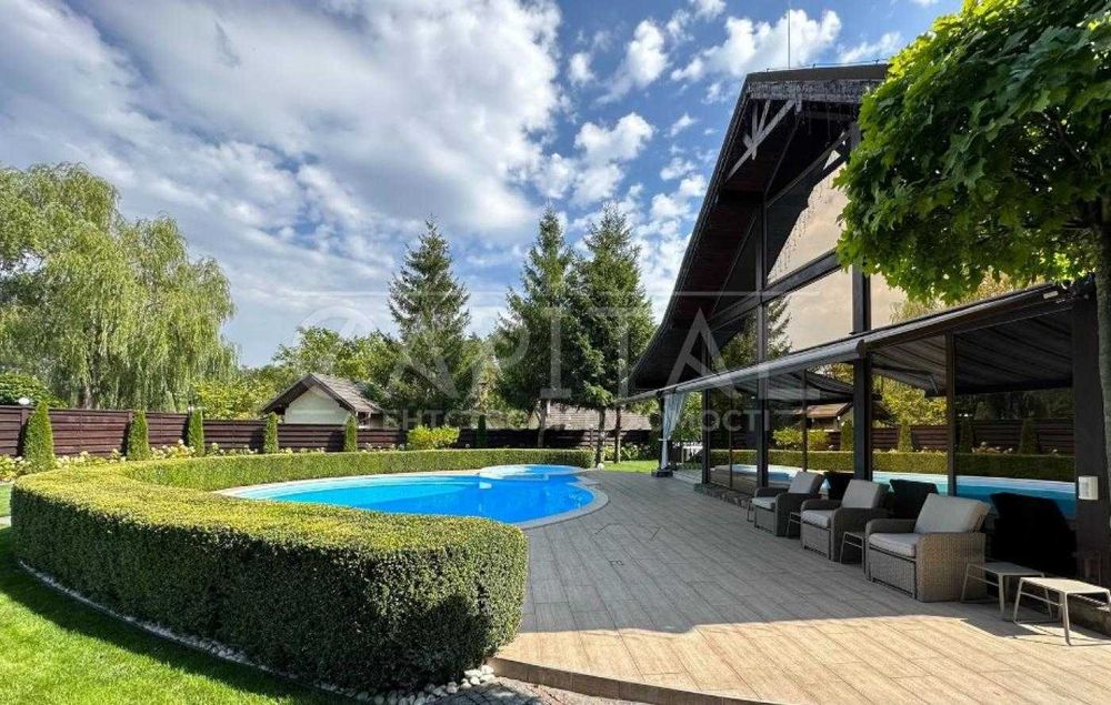 Продажа дома с бассейном, КГ Козырная карта, Березовка Макаровский р-н