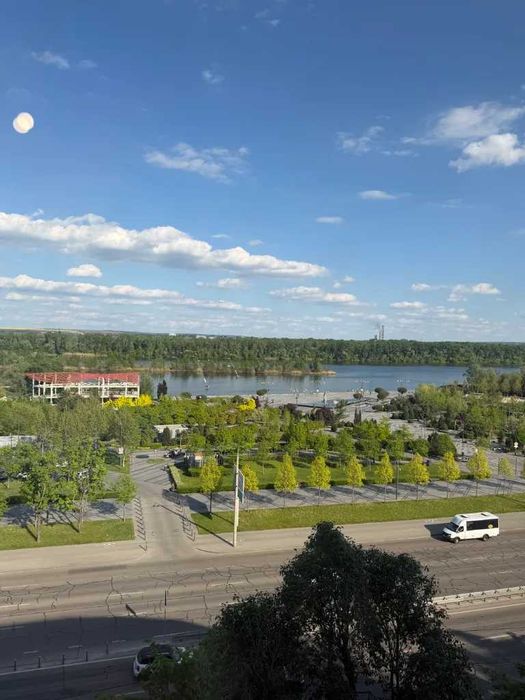 продаж жм Перемога 3х кімнатна, безготівковий розрахунк