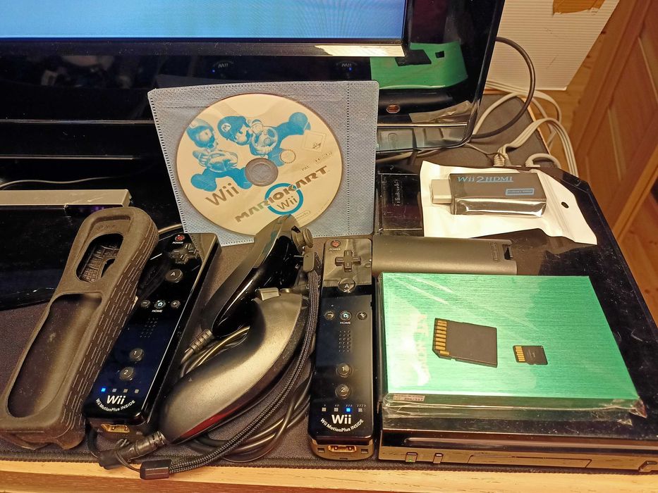 konsola Wii dysk 320GB party rodzinne dance MarioKart przez Internet