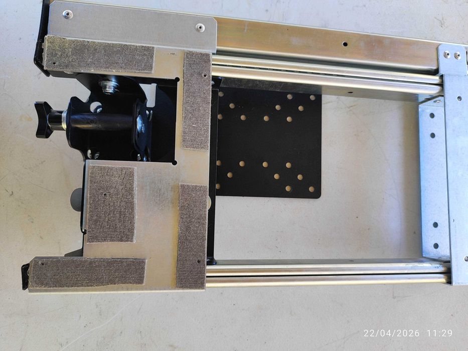 Suporte extensível de TV, para autocaravana