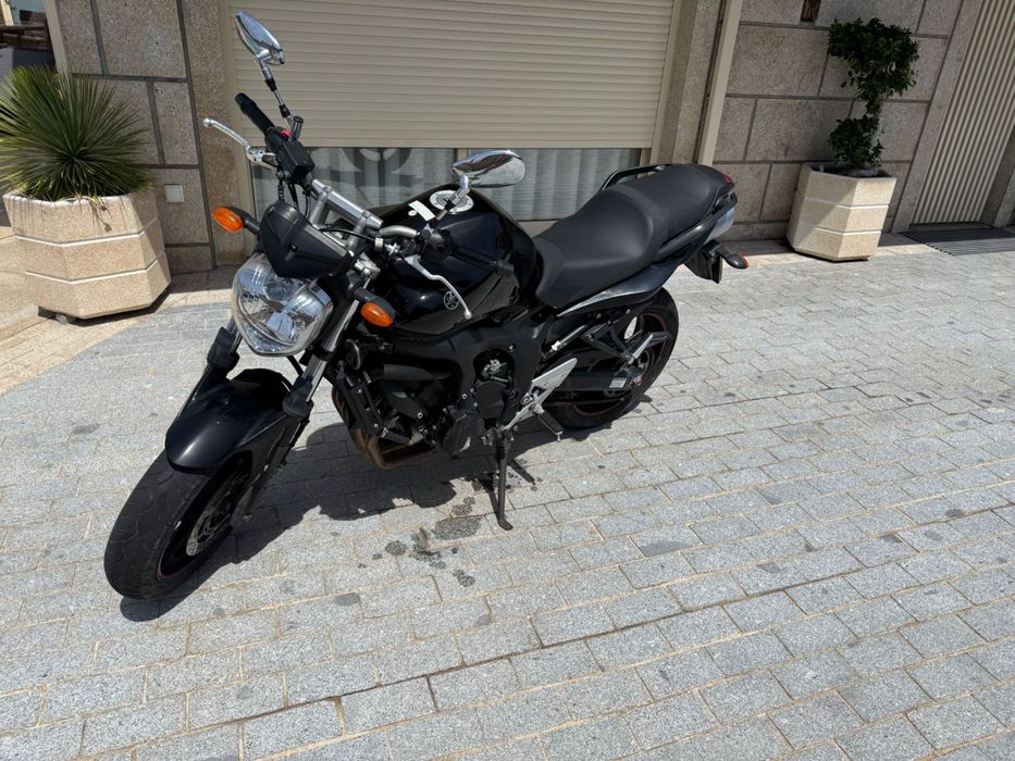 Vendo yamaha FZ6