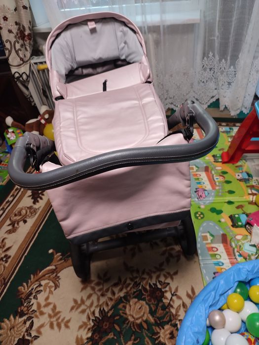 Продам дитячу коляску