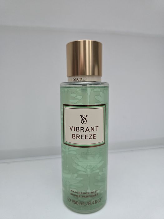 Mgiełka Victoria's Secret Vibrant Breeze nowa 250ml