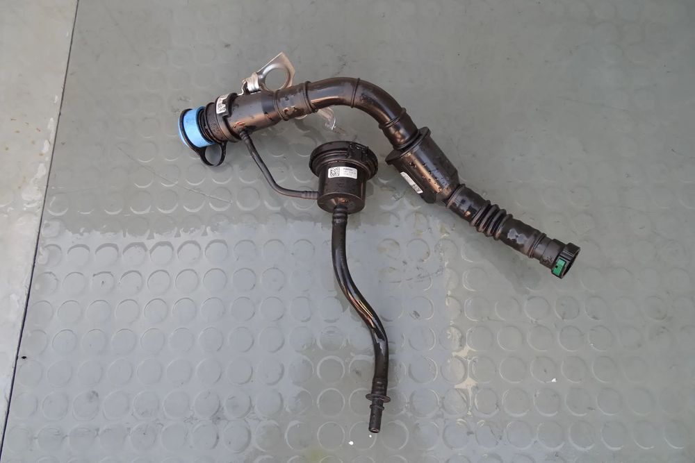 Mercedes E Klasa W213 Przewód Rura Wlew ADBLUE A2134700200