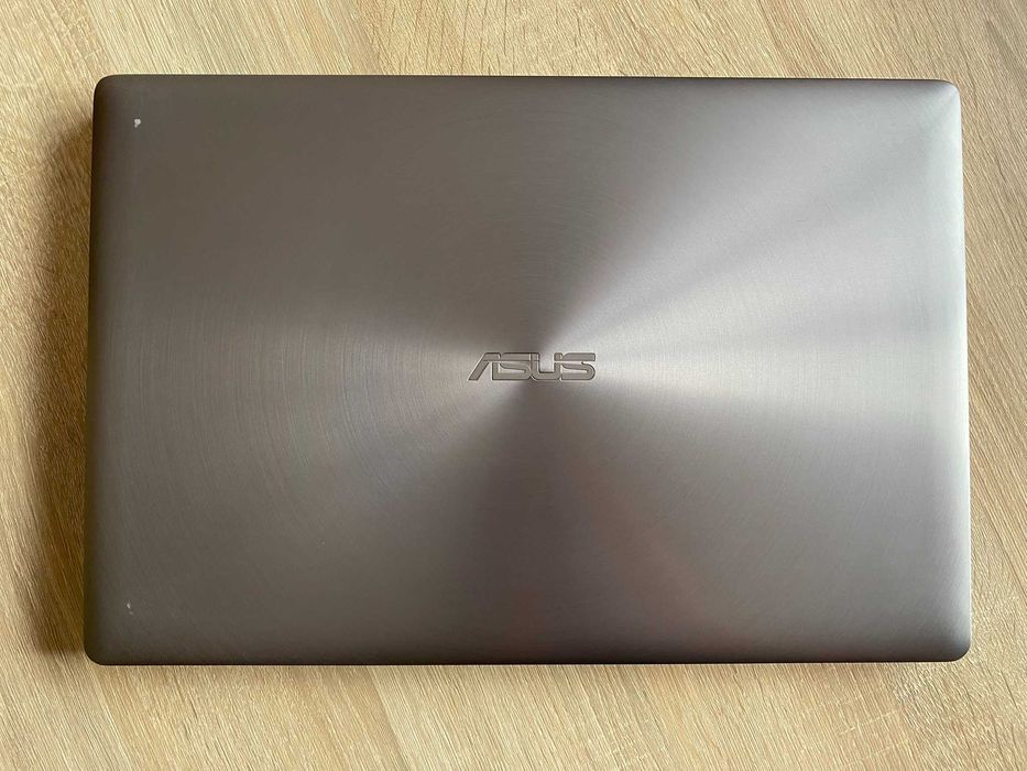 Laptop Asus ZenBook UX501 15,6" + Intel i7 + 24GB RAM + 512GB NVMe SSD