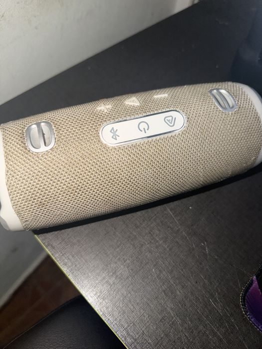 Jbl Charge 6 (como nova) ler descrição!
