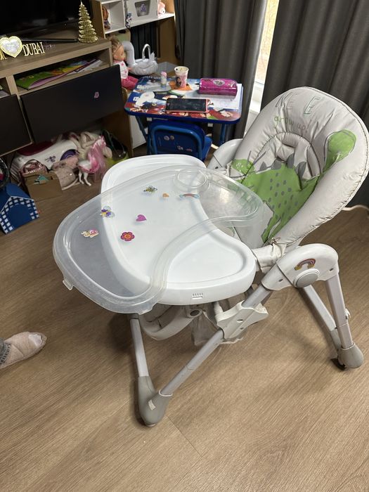 Stolik do jedzenia dla dziecka