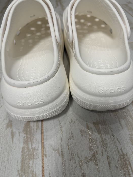Crocs в ідеальному стані