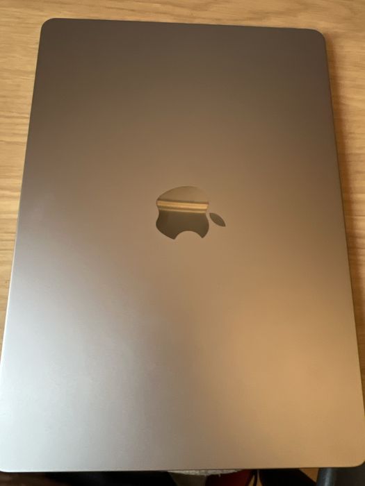 MacBook Air M2.
