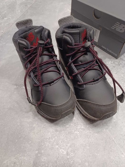 Buty chłopięce zimowe NEW BALANCE rozm. 30