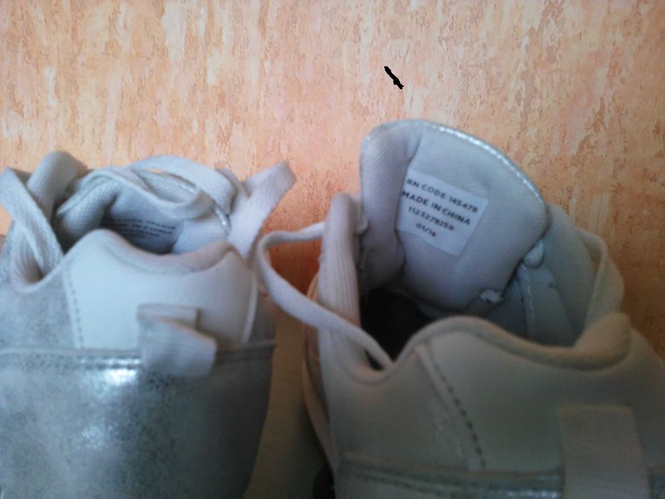 buty sneakersy srebrne/ Primark 3/36