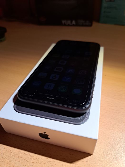 iPhone 11 (64 GB / Warranty until July 2026)64741247234433122