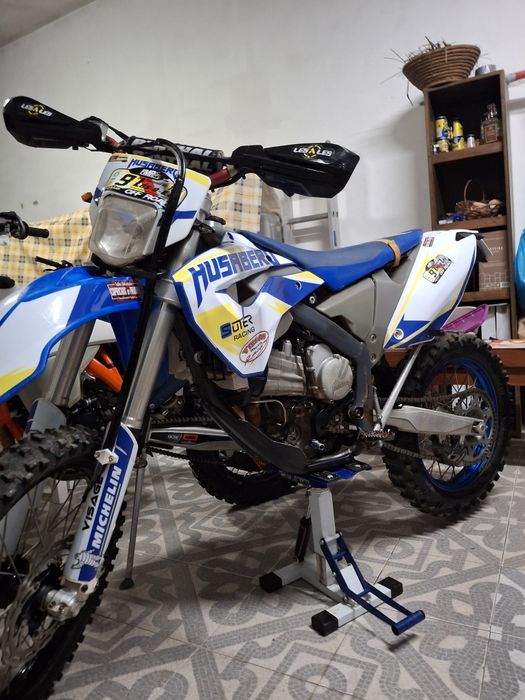 Mota  husaberg 390 fe. 2009