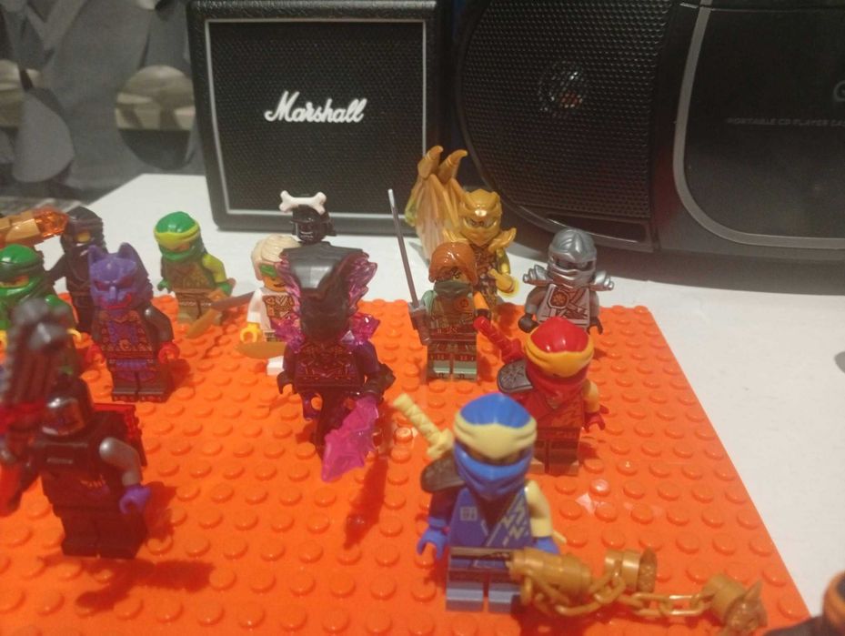 Kolekcja figurek lego ninjago