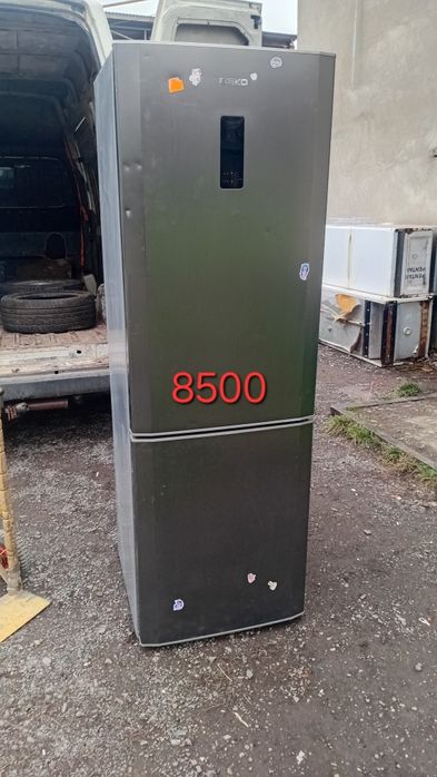 Холодильник Sharp WWH537GDUHD 180 см