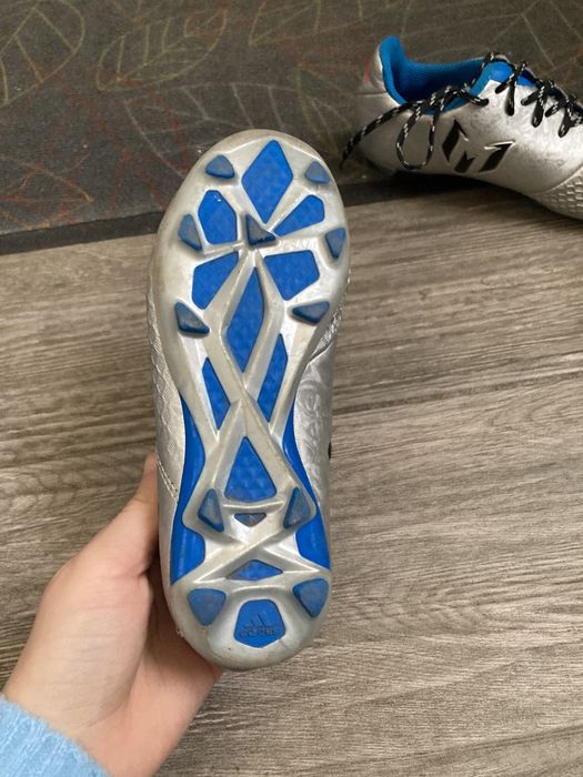 Korki do piłki Adidas rozm 28/29 oryginał