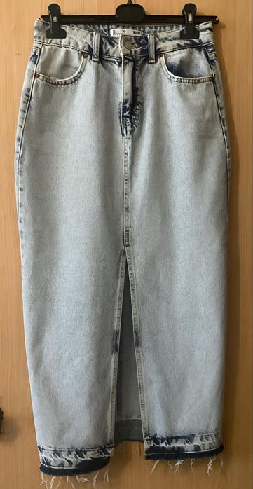 Довга катонова спідниця