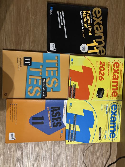 Livros de preparação para exames
