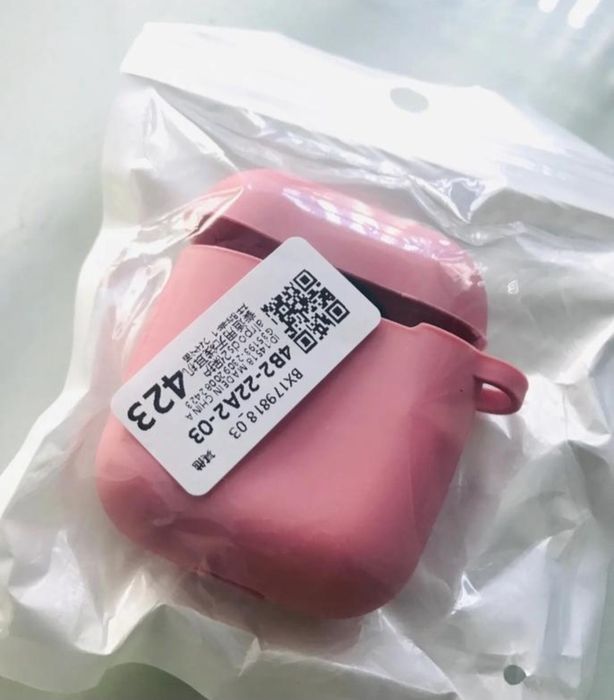 Силіконовий новий чохол для навушників Airpods з карабіном і без.