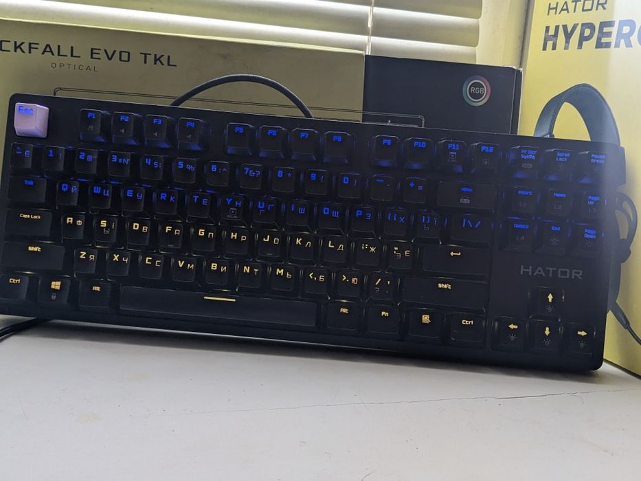 Hator Rockall evo tkl
