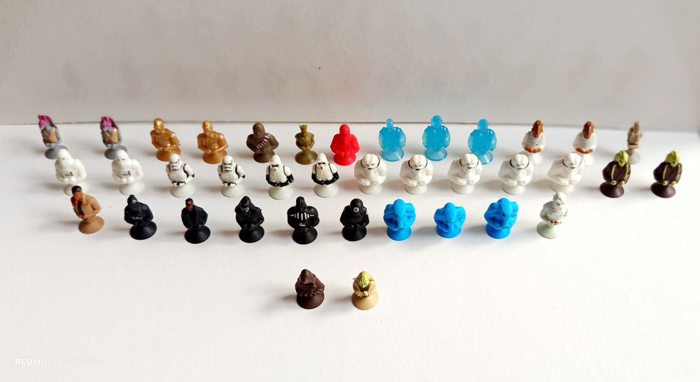 Conjunto 38 mini figurinhas filme triologia Star Wars Guerra Estrelas