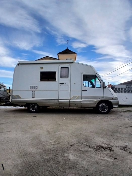 Autocaravana integral fiat ducato laika 2500TDI 116CV