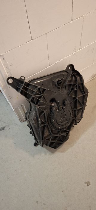 Zbiornik ad blue Audi A6 C8 40 TDI Pompa  80A131968Q