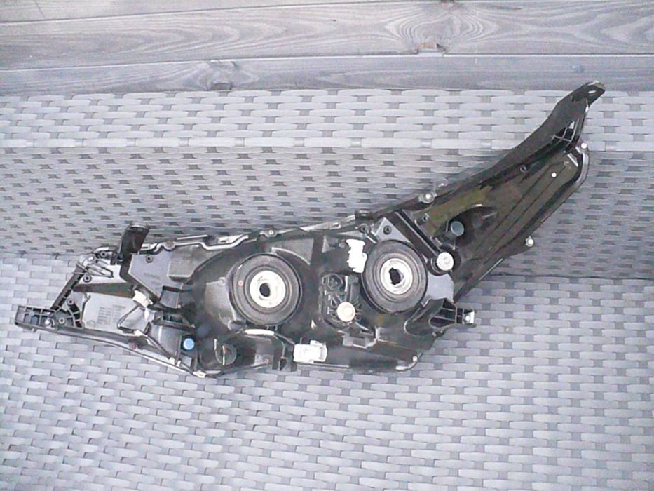 Reflektor prawy Toyota Corolla E16 LIFT LED EU.OE