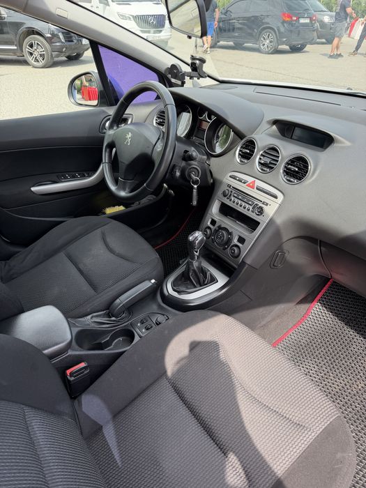 Peugeot 408 1.6 HDI